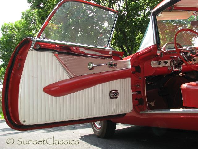 1955-ford-thunderbird-057.jpg