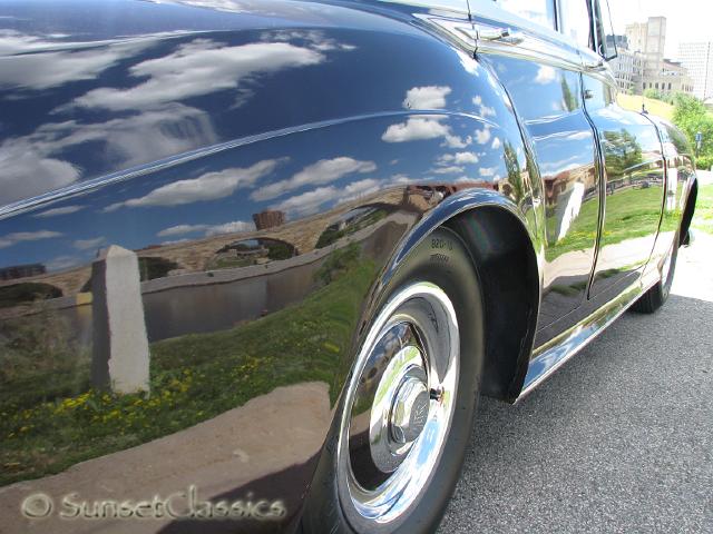 1956-rolls-royce-221.jpg