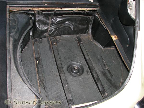 1968-jaguar-xke-461.jpg