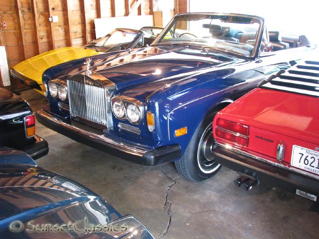 1974-rolls-royce-corniche-560.jpg