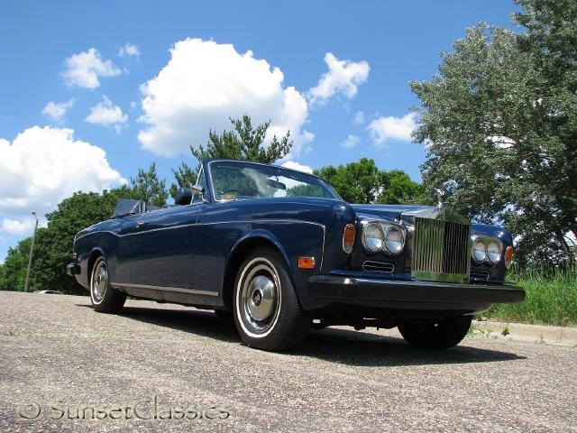 1974-rolls-royce-corniche-612.jpg