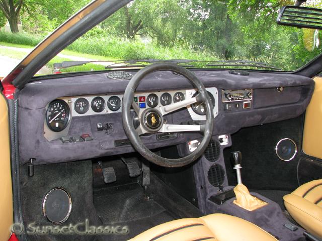 1975-lamborghini-urraco-605.jpg